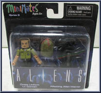 Dress Uniform Lt. Gorman / Attacking Alien Warrior from Alien - Minimates - TRU - Wave 3 manufactured by Diamond Select [Front]