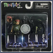Pvt. Vasquez / Battle-Damaged Alien Action Figure