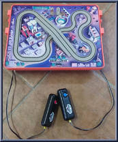 Motorized Lap Top Race Track  Action Figure