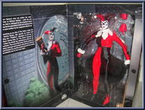 Harley Quinn from DC Direct - Deluxe Collector Figures manufactured by DC Direct [Front]