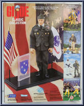 General Colin L. Powell from G.I. Joe - Classic Collection 12" Scale - Historical Commander manufactured by Hasbro [Back]