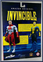 Omni Man from Invincible - Deluxe manufactured by Diamond Select [Back]