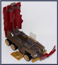 Iron Man Rolling Battle Headquarters from Iron Man 2 - 2010 Movie - Vehicles manufactured by Hasbro [Loose]