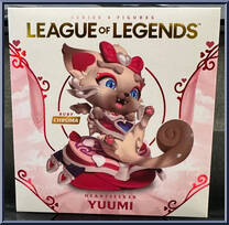 Heartseeker Yuumi (Ruby Chroma) from League of Legends - Series 4 manufactured by Riot Games [Front]