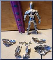 Iron Man (Arctic Armor) from Marvel Universe - 5" Scale - Series 11 manufactured by Toy Biz [Loose]