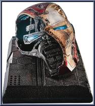 Battle Damaged Iron Man Helmet (Avengers Endgame) Action Figure