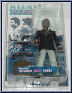 Detective Ricardo "Rico" Tubbs from Miami Vice - Basic Series manufactured by Mezco [Front]