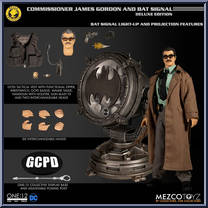 Commissioner James Gordon and Bat Signal (Deluxe) Action Figure