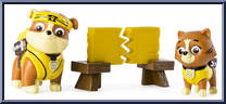 Rubble and Kitty from Paw Patrol - Pup-Fu manufactured by Spinmaster [Loose]