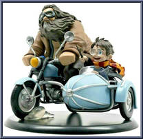 Harry and Hagrid from Q-Fig - Harry Potter manufactured by Quantum Mechanix [Loose]