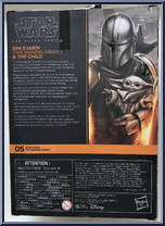 Din Djarin (The Mandalorian) & The Child (Mandalorian) from Star Wars - Black Series (2020) - Mandalorian manufactured by Hasbro [Back]