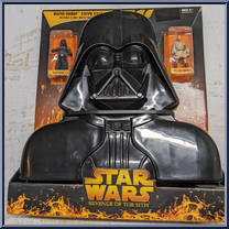 Darth Vader Carry Case (Darth Vader / Ob-Wan Kenobi) from Star Wars - Revenge of the Sith - Accessories manufactured by Hasbro [Front]