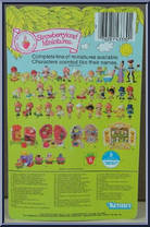 Blueberry Muffin (with Her Hoe) from Strawberryland Miniatures - Miniatures manufactured by Kenner [Back]