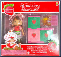 Strawberry Shortcake Berry Bake Shoppe Playset from Strawberry Shortcake - 5.5" Scale manufactured by Loyal Subjects [Front]