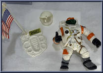Moon Landin' Michelangelo  from Teenage Mutant Ninja Turtles - Apollo 11 (with Cards) manufactured by Playmates [Loose]