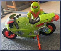 Road Racin' Mike with Kowabunga Bike from Teenage Mutant Ninja Turtles - Bodacious Bikers manufactured by Playmates [Loose]