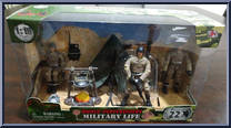 Military Life (Tent / 3 Soldiers) from World Peacekeepers - Basic Series manufactured by M&C Toy Centre [Front]