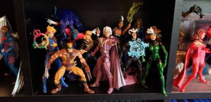 Magneto (Pre Outback Headmaster) (Marvel Legends) Custom Action Figure