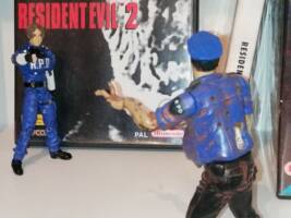 Leon Scott Kennedy (Resident Evil) Custom Action Figure