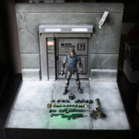 Solid Snake Custom Action Figure with Shadow Moses Diorama from Metal Gear Solid 1 (Metal Gear Solid) Custom Action Figure [Solid Snake with Weapons/Items and BackDrop]