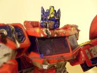 Battle Damage Optimus Prime Classics (Transformers - Alternators) Custom Action Figure