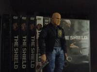 Detective Victor Samuel "Vic Mackey" the Shield (S.H.I.E.L.D) Custom Action Figure