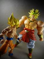S.H Figuarts Battle Dameged Goku (Dragonball Z) Custom Action Figure