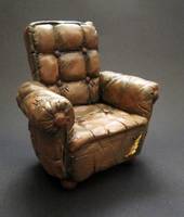 Scuffed-up Comfy Chair (Teenage Mutant Ninja Turtles) Custom Miniature / Figurine