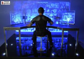 1/6 Scale tony Stark Computer Hologram Table Diorama (Iron Man) Custom Diorama / Playset