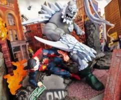 Superman (Doomsday damaged) (DC Superheroes) Custom Action Figure [KRAKKOOOOM]