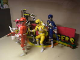 Power Rangers Full Equipment (Power Rangers) Custom Action Figure [side view]