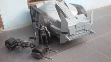Dark Knight Returns' Batmobile/ Bat Tank (Batman - Dark Knight Returns) Custom Vehicle