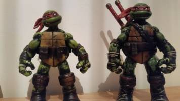TMNT (Comic Style) (Teenage Mutant Ninja Turtles) Custom Action Figure [mikey & leo]