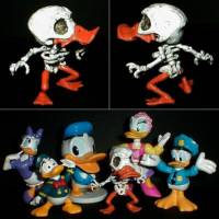 Skeleton Duck (DuckTales) Custom Miniature / Figurine