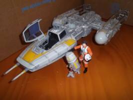 Lieutenant Lepira and his Gold 4 Y-Wing (Star Wars) Custom Vehicle