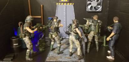 Colonial Marines Door Hack (Aliens) Custom Diorama / Playset